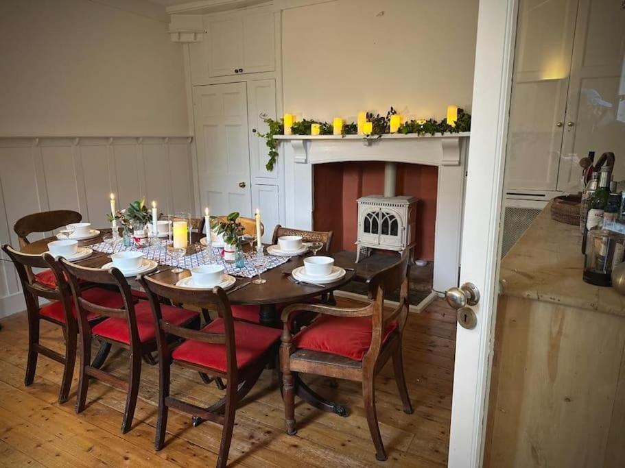 Large Georgian House In Heart Of Exeter Βίλα Εξωτερικό φωτογραφία